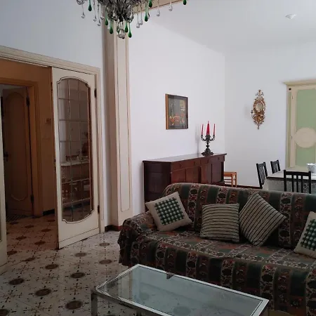 아파트 Lisetta's House