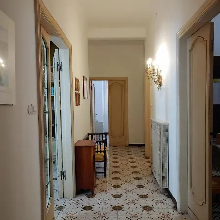 Lisetta's House *